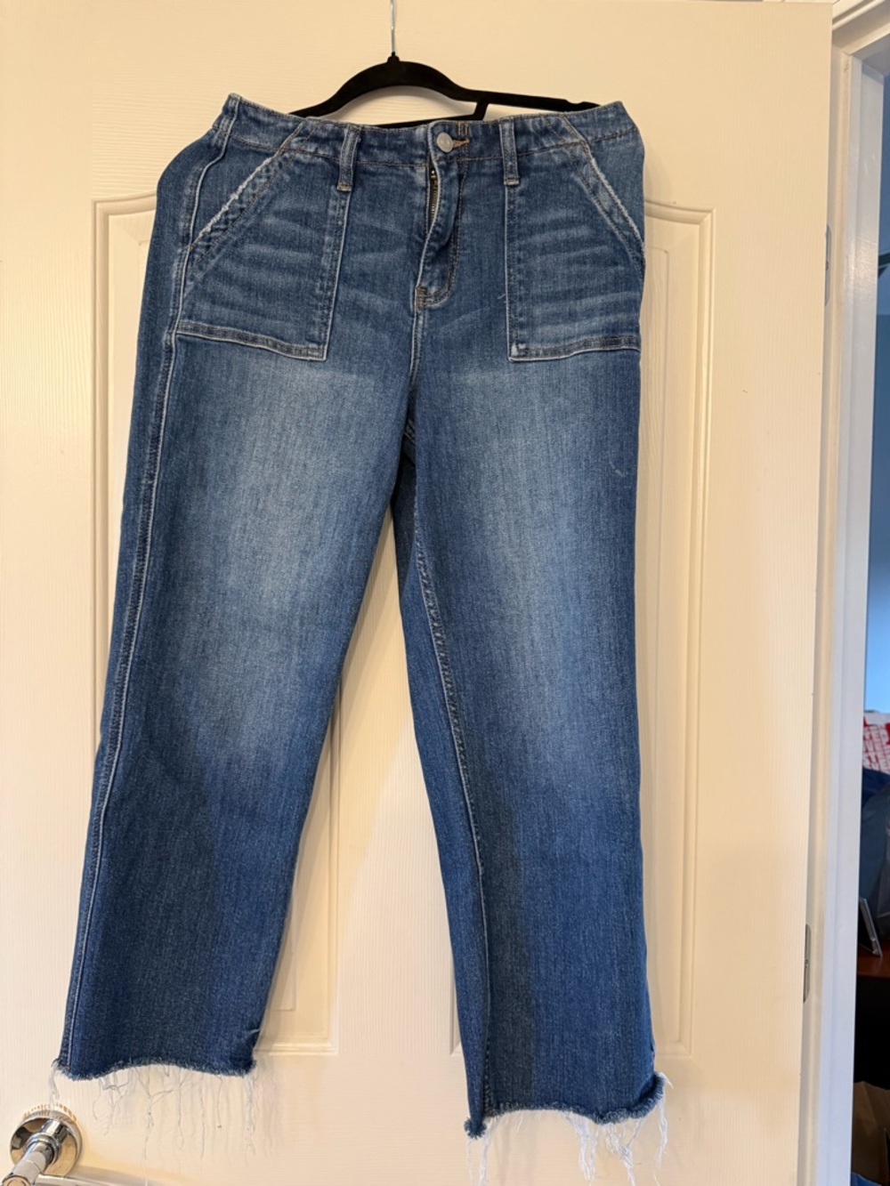 Women's Blue Wide-Leg Jeans with Frayed Hem